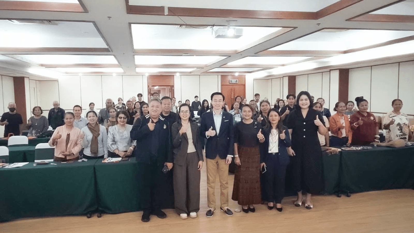 ผู้อำนวยการสถาบันวิจัยและพัฒนา เข้าร่วมโครงการพัฒนาศักยภาพผู้ประกอบการและการสร้างสรรค์คอนเทนต์ดิจดทัลสู่ตลาดออนไลน์